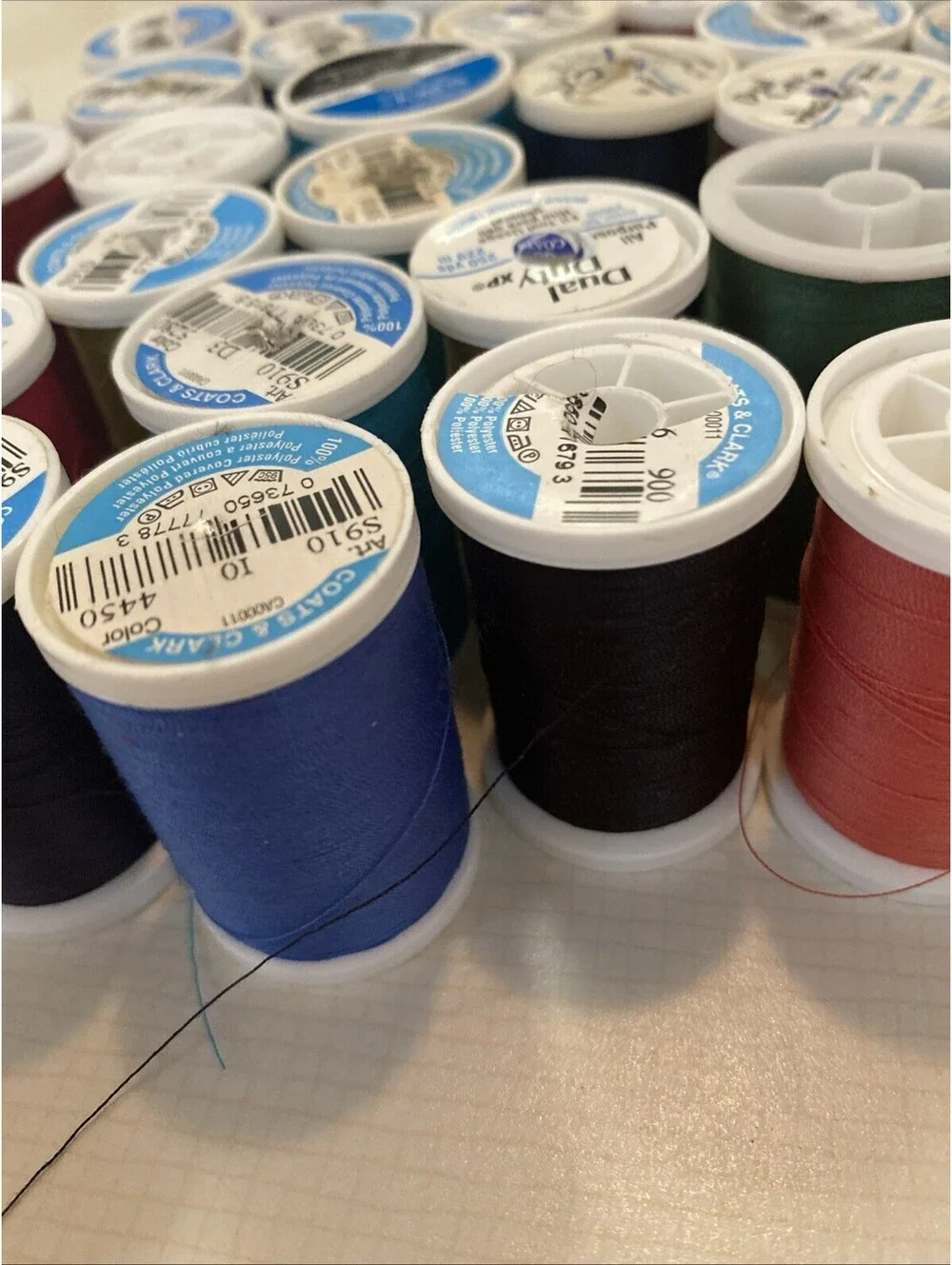 Mix Of Sewing Thread Heavy Duty And All Purpose Lot of 35 Assorted Color Spools